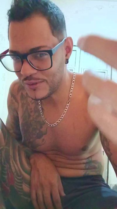 Deusgrego live cam on Cam4