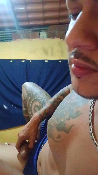 Deusgrego live cam on Cam4