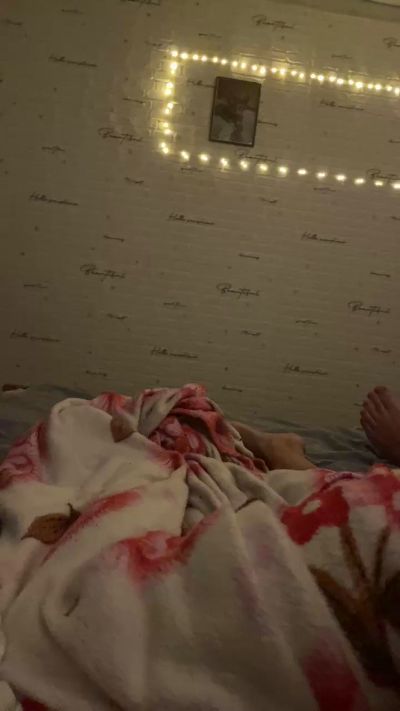 Devachka25 live webcam show