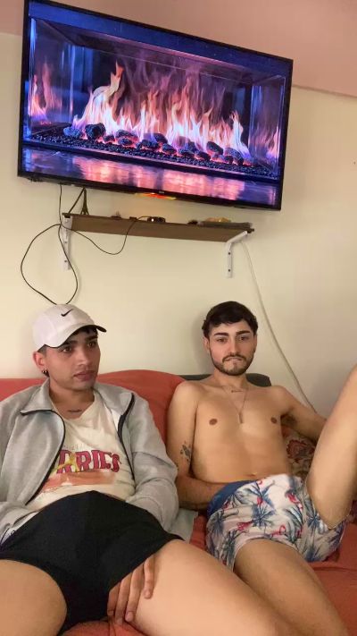 Devilboyzzz live cam on Cam4