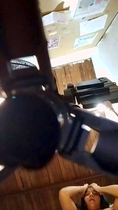 DevilishMoist live cam on Cam4