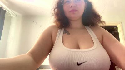 DevinAlberro live cam on Cam4