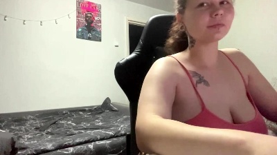 DevinAlberro live cam on Cam4