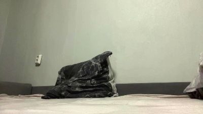DevinAlberro live cam on Cam4