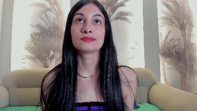 DevineSimone live cam on Cam4