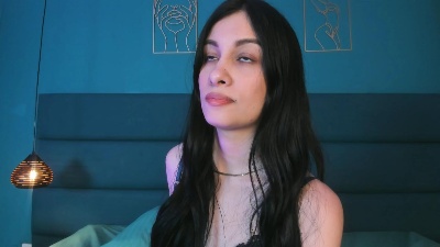DevineSimone live cam on Cam4