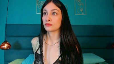 DevineSimone live cam on Cam4