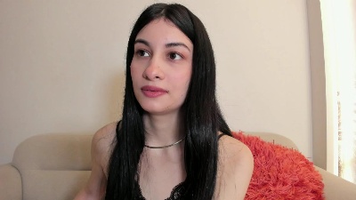 DevineSimone live cam on Cam4