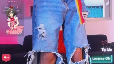 DevoraHorney33 live cam on Cam4
