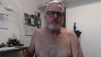 Devoteppslave live cam on Cam4