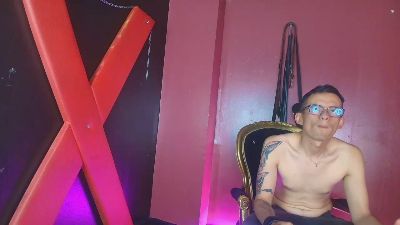 DheGoast live cam on Cam4