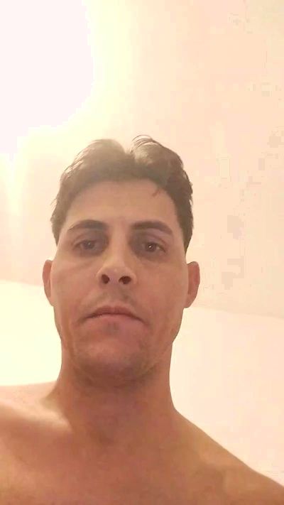 Webcam uomo dal vivo da Brasile con Dhone8