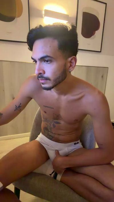 DiFerraz live cam on Cam4