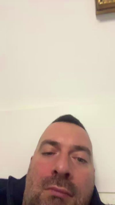 Diabloinside live cam on Cam4