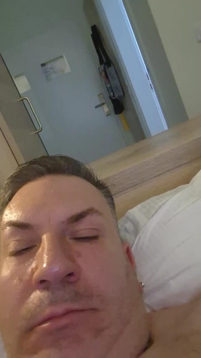Diamantenherz25 live cam on Cam4