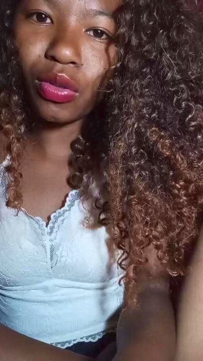 Diamsesy live cam on Cam4