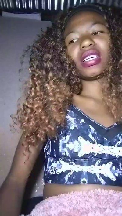 Diamsesy live cam on Cam4