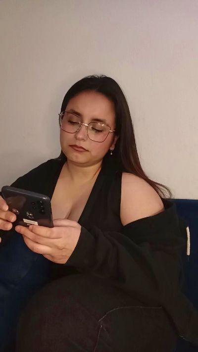 Dianadiuvett live cam on Cam4