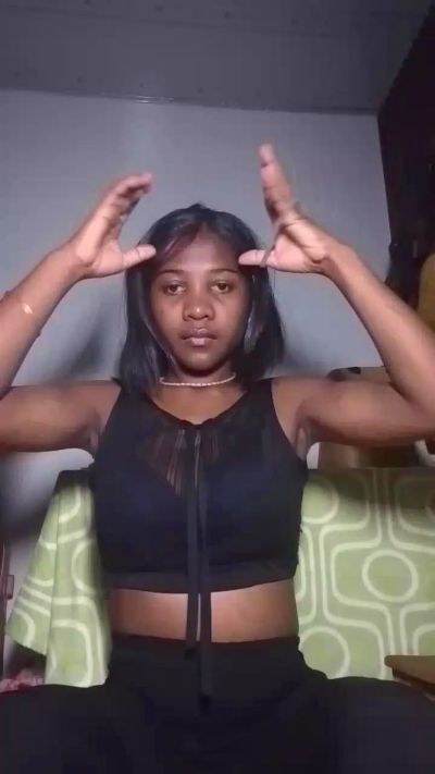 Dianah live cam on Cam4