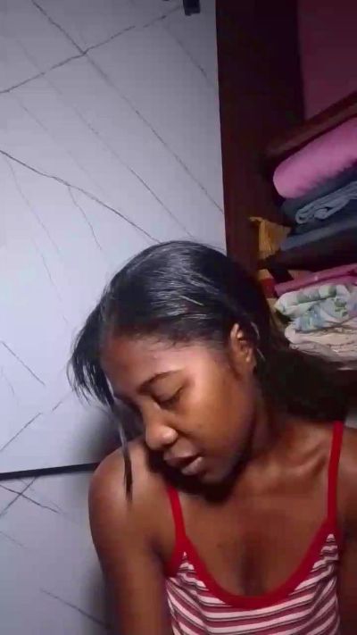 Dianah live cam on Cam4