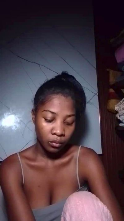 Dianah live cam on Cam4