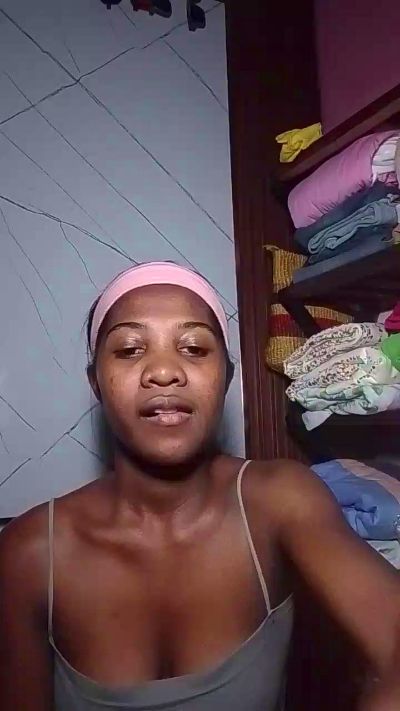 Dianah live cam on Cam4