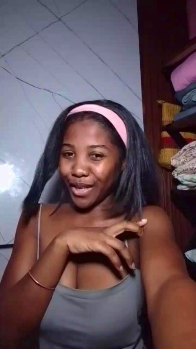 Dianah live cam on Cam4