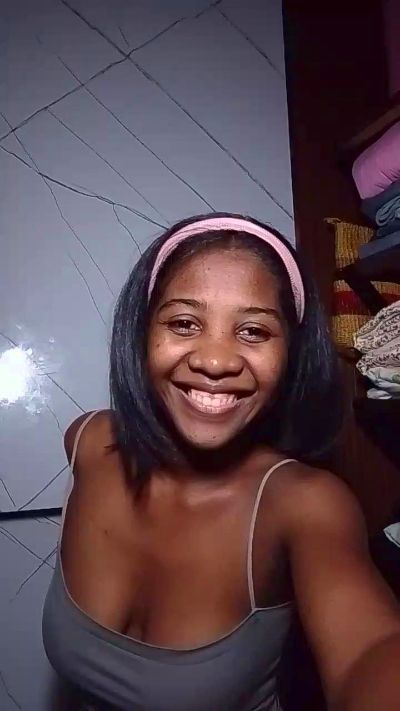 Dianah live cam on Cam4