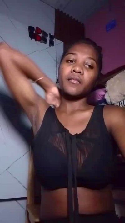 Dianah live cam on Cam4