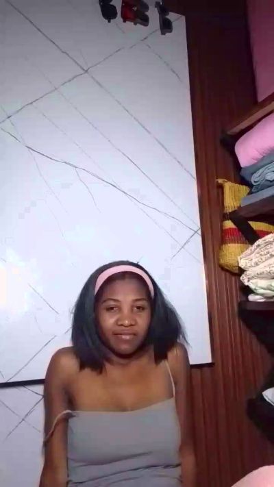 Dianah live cam on Cam4