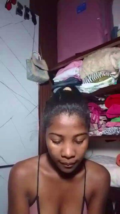 Dianah live cam on Cam4