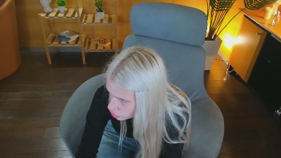 DiannaLeonor live cam on Cam4