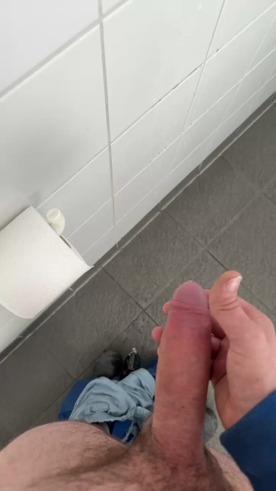 Dickersw02 live cam and statistics on UnifiedCams