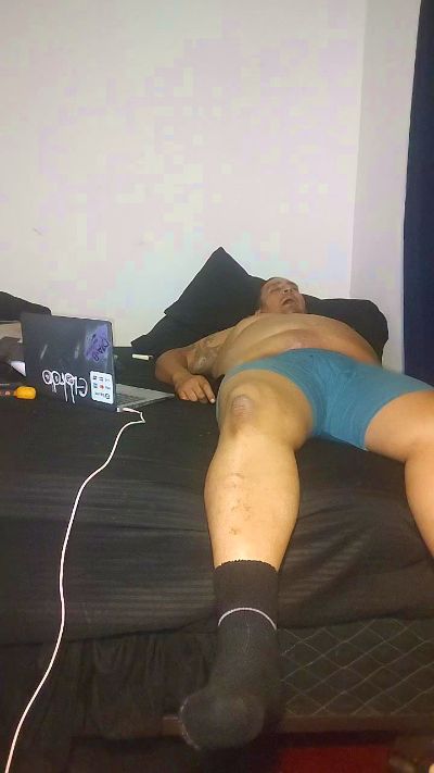Dickswellinu69 live cam on Cam4