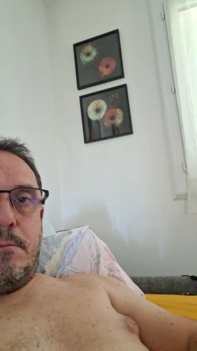 Didhyeres live cam on Cam4