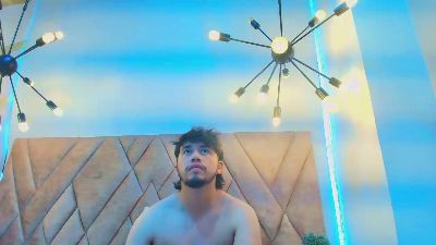DiiegoMoreno live cam on Cam4