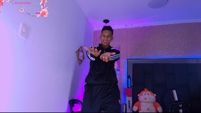 Dilan_Amadeus live cam on Cam4