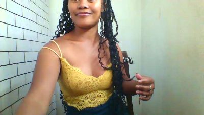Dillianah2625 live cam on Cam4