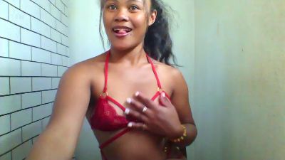 Dillianah2625 live cam on Cam4