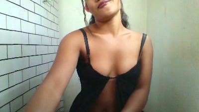 Dillianah2625 live cam on Cam4