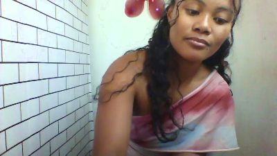 Dillianah2625 live cam on Cam4