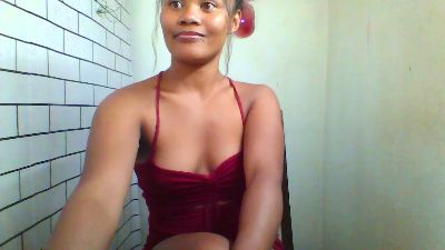 Dillianah2625 live cam on Cam4