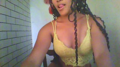 Dillianah2625 live cam on Cam4