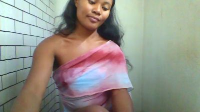Dillianah2625 live cam on Cam4