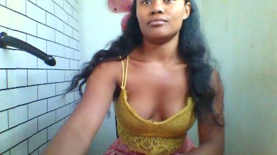 Dillianah2625 live cam on Cam4
