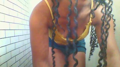 Dillianah2625 live cam on Cam4