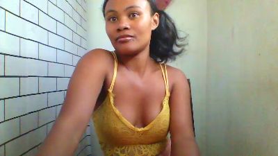 Dillianah2625 live cam on Cam4