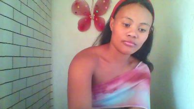 Dillianah2625 live cam on Cam4