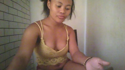 Dillianah2625 live cam on Cam4