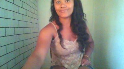 Dillianah2625 live cam on Cam4